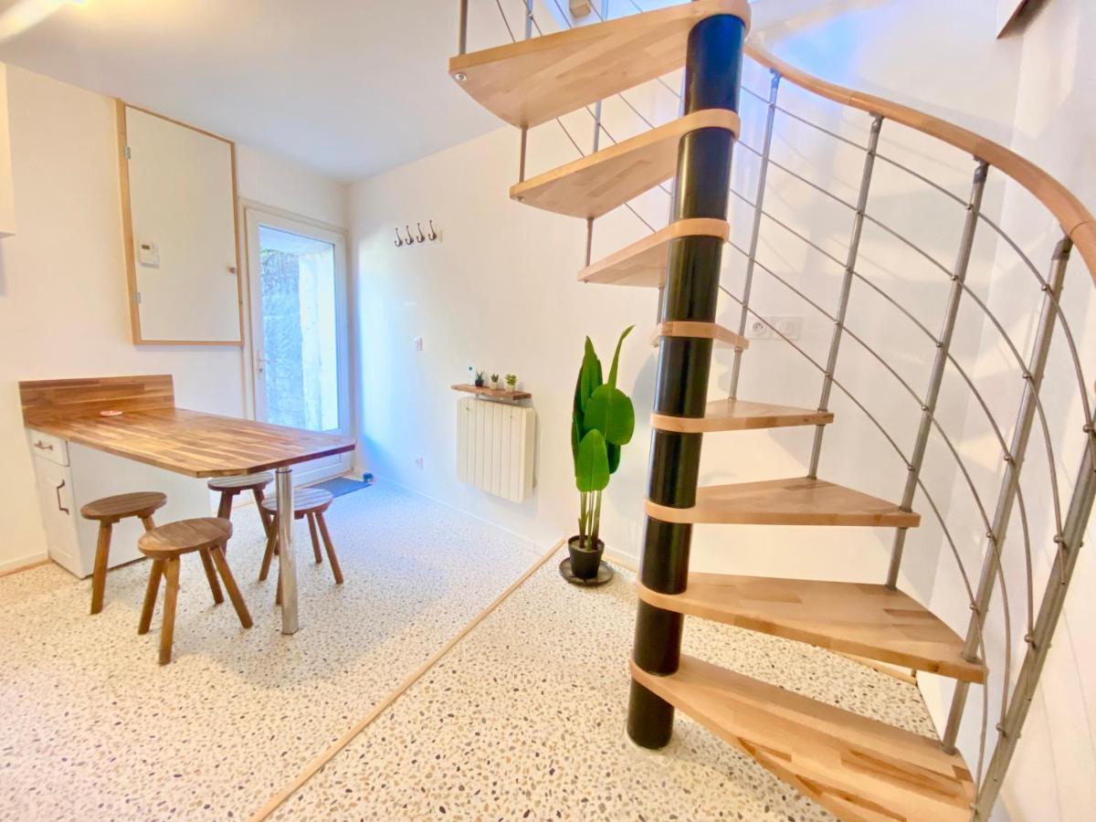 Ferienhaus - Le Lys - Magnifique Maisonnette Avec Terrasse Poitiers